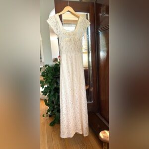 Vintage 1940s Couture Lace & Satin Formal/Wedding Dress size 0.